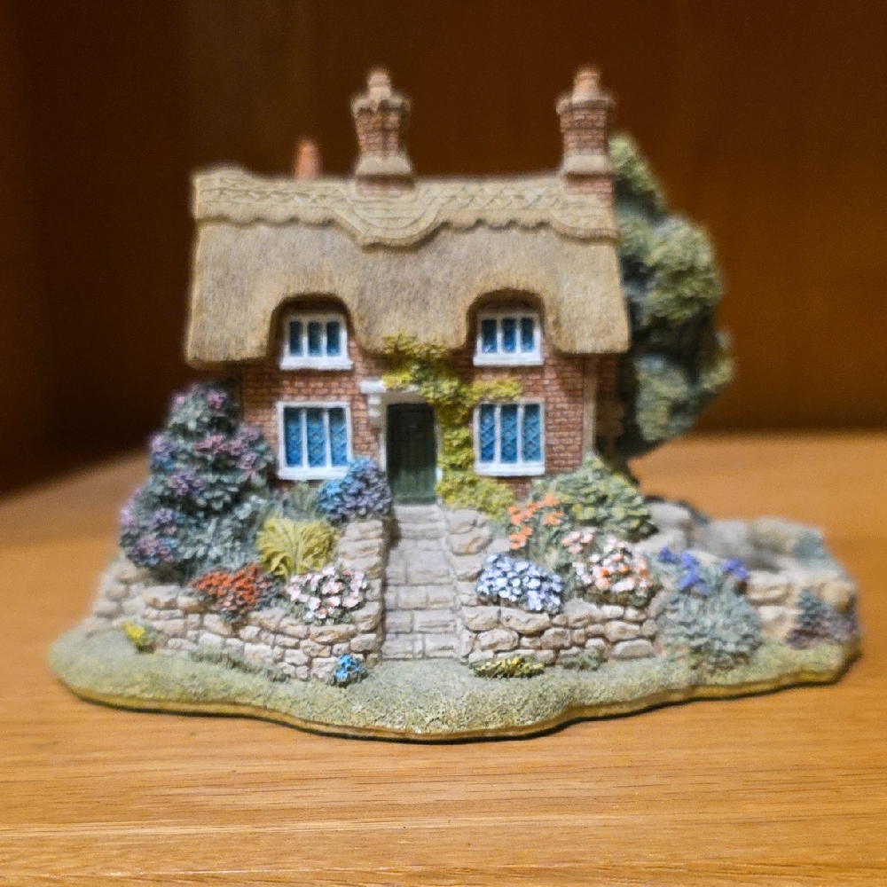 Watermeadows, 1994 Anniversary Cottage By Lilliput Lane